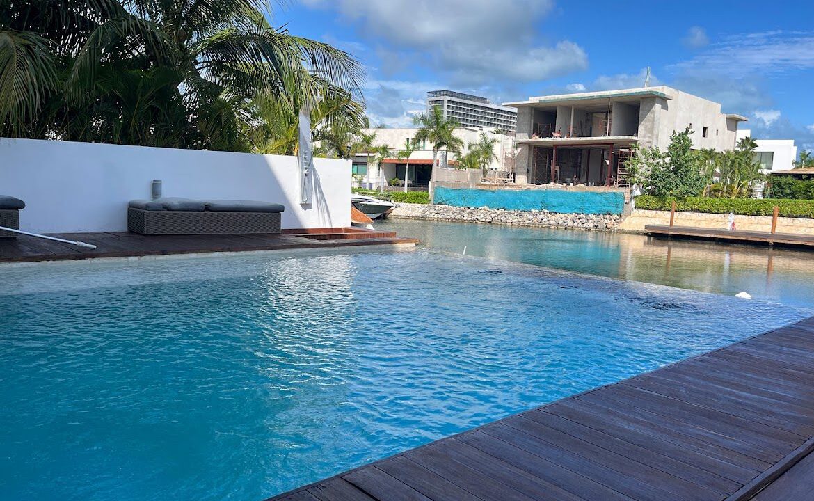 casa en venta en puerto cancun sale house luxury with deck (22)
