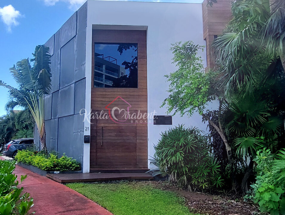 CASA EN VENTA EN RESIDENCIAL CUMBRES CANCUN HUAYACAN HOUSE IN SALE (1)
