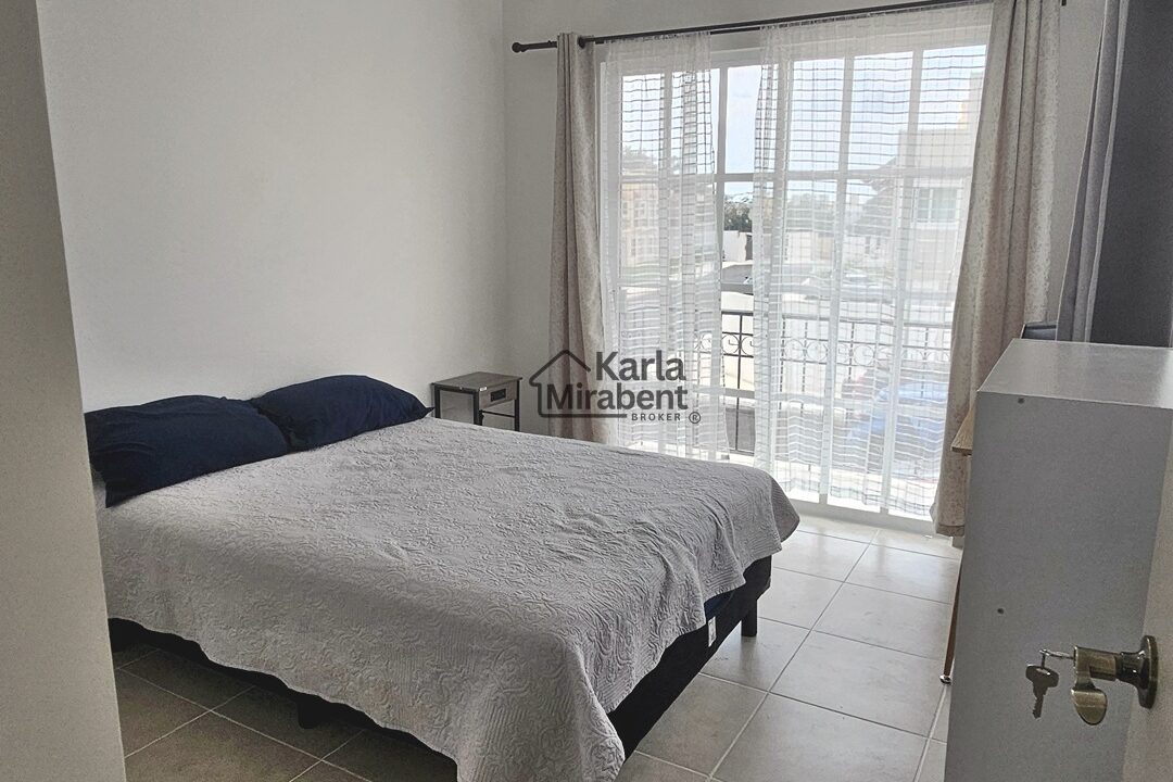 CASA EN RENTA ANDRIA POLIGONO SUR (1)