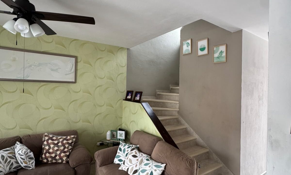 Casa en Venta en santa fe Cancun con recamara en planta baja y baño completo (17)