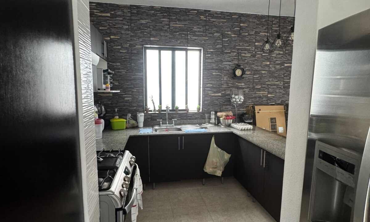 Casa en Venta en santa fe Cancun con recamara en planta baja y baño completo (6)